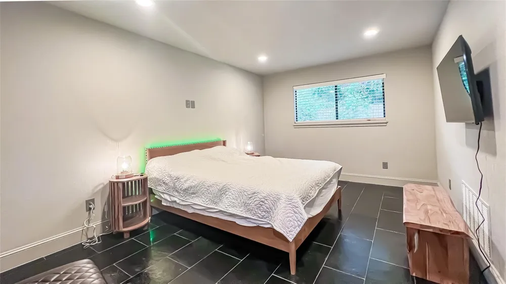 1106 Kipp Avenue Kemah, TX 77565