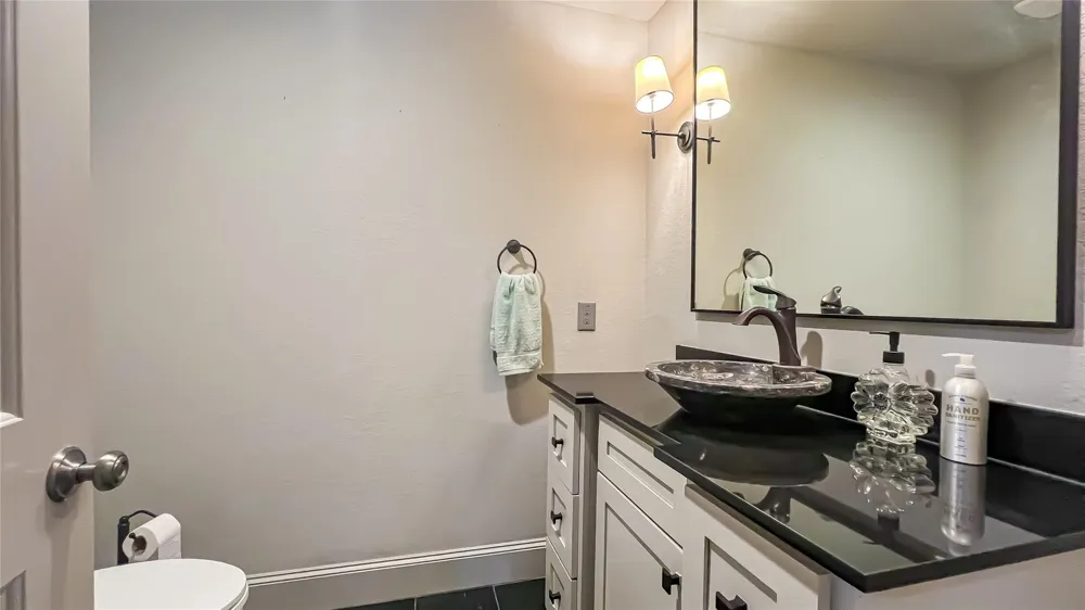 1106 Kipp Avenue Kemah, TX 77565