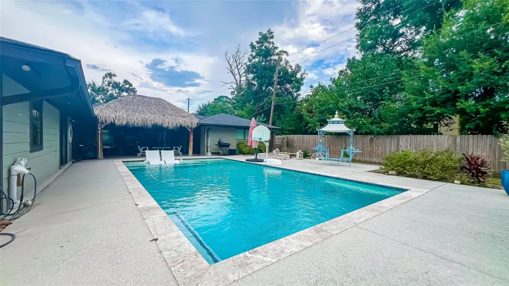1106 Kipp Avenue Kemah, TX 77565