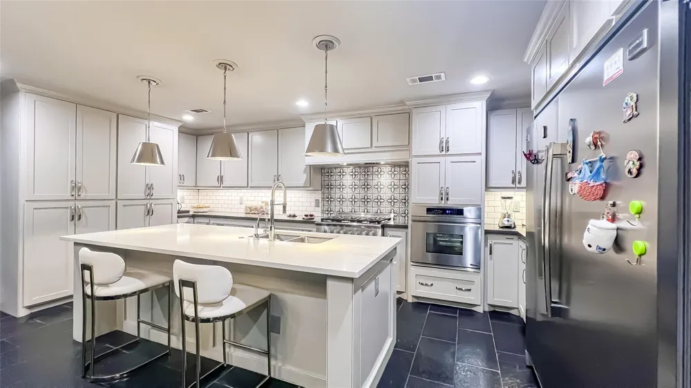 1106 Kipp Avenue Kemah, TX 77565