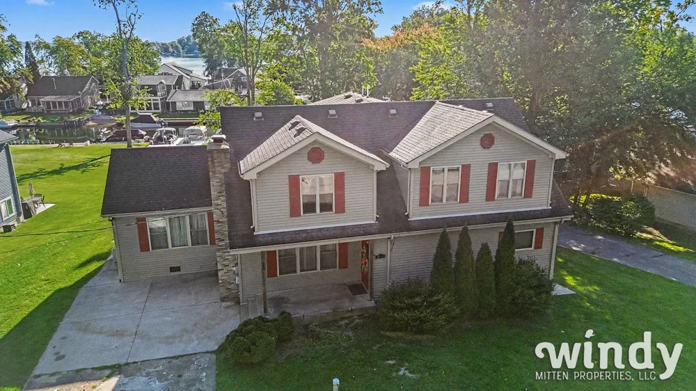 4971 Shoreview Drive Coloma Charter Township, MI 49038