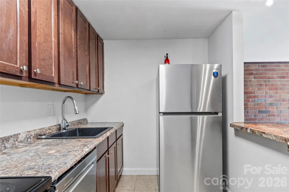 1805 S Hawthorne Road Winston Salem, NC 27103