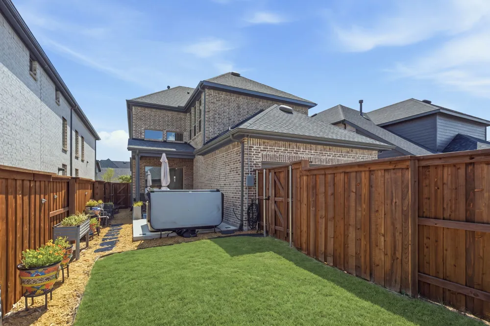 2012 Cuellar Way Van Alstyne, TX 75495