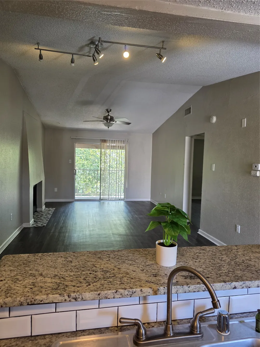 6050 Melody Lane #341 Dallas, TX 75231