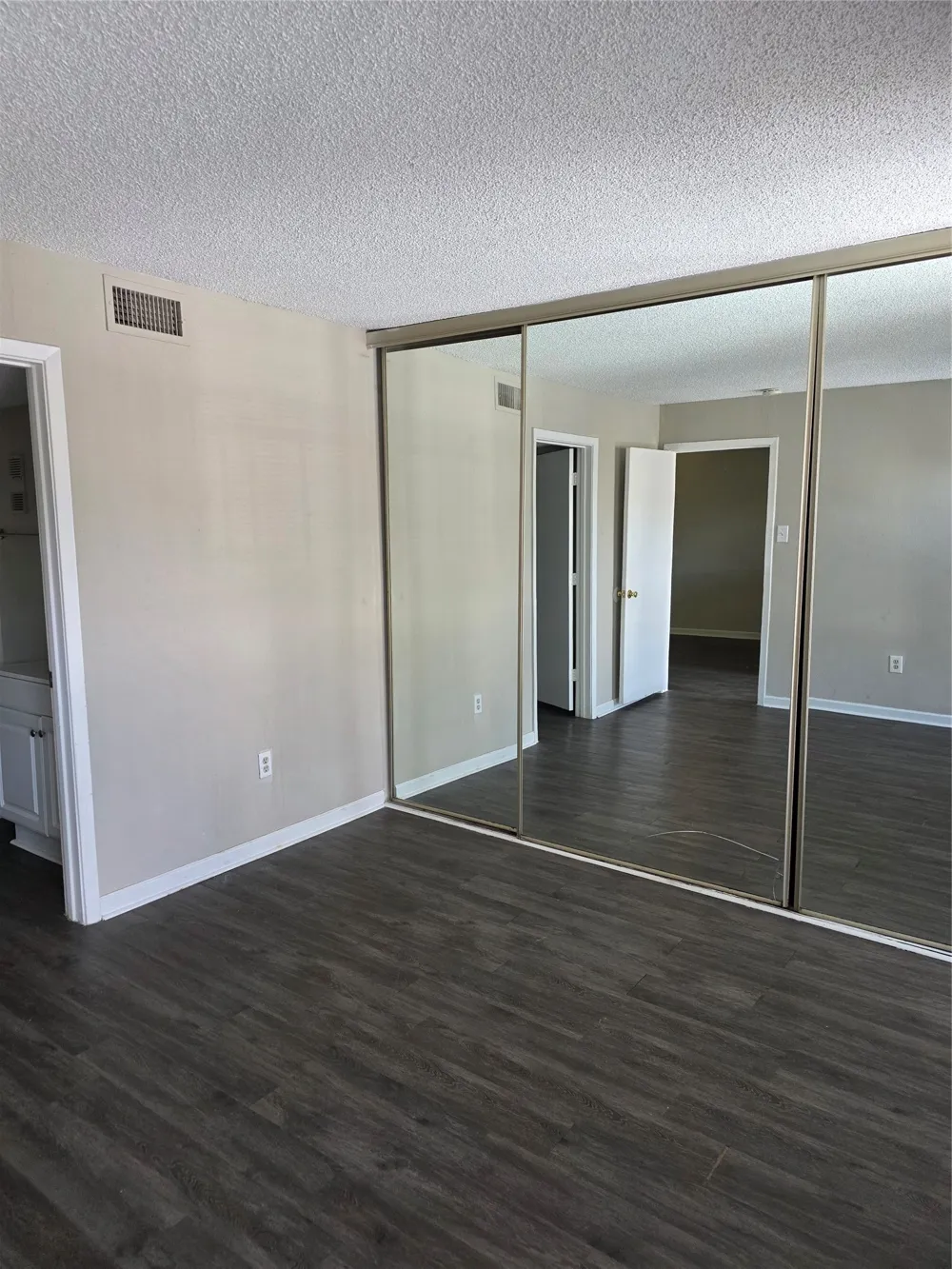 6050 Melody Lane #341 Dallas, TX 75231