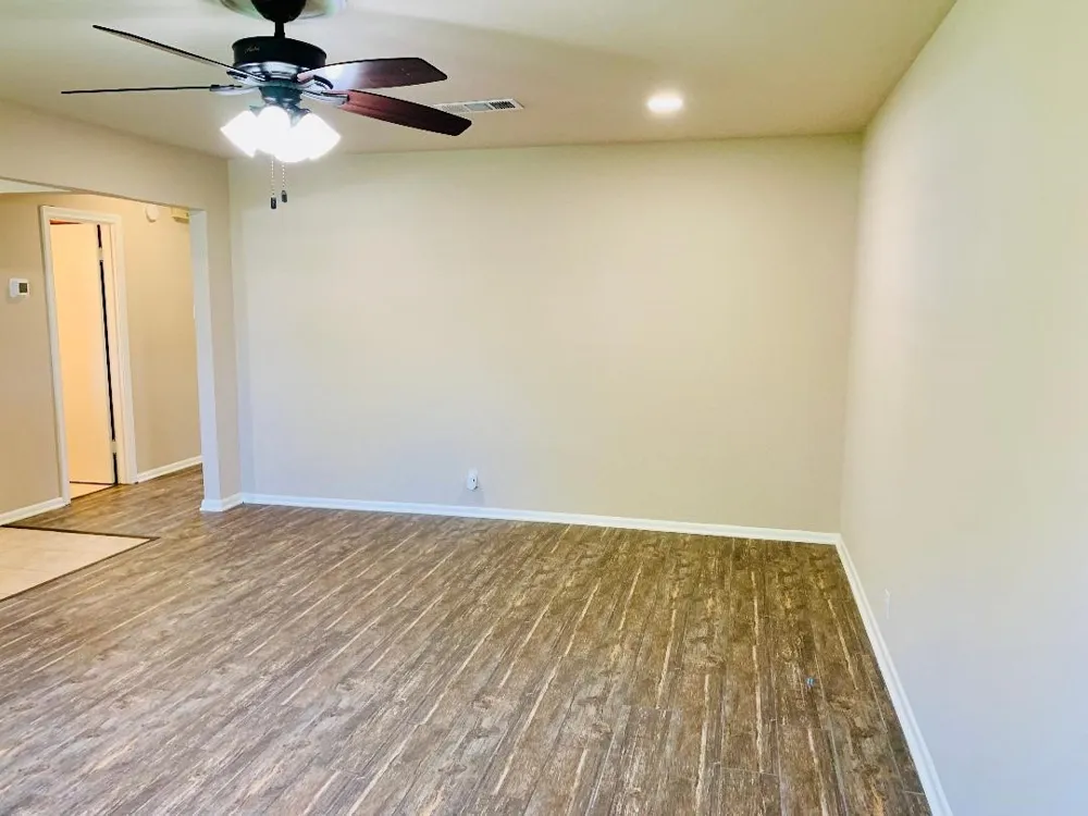 103 Lewis Street #A Waxahachie, TX 75165