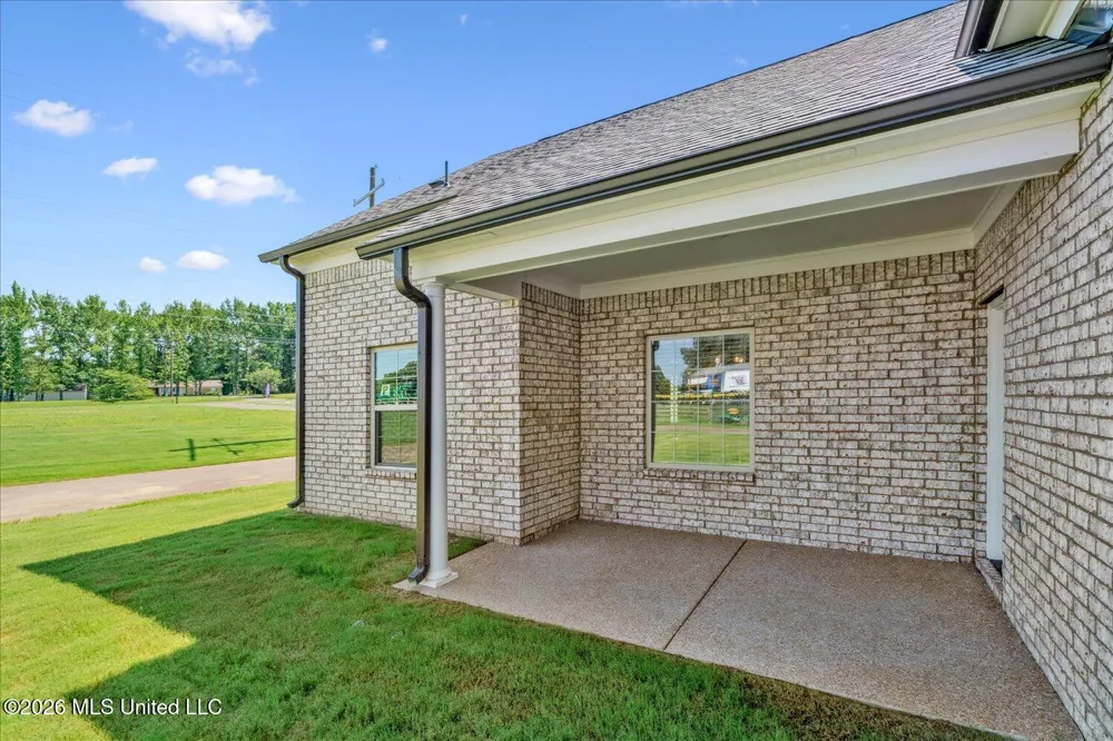 2294 Scott Mdws Lane Hernando, MS 38632
