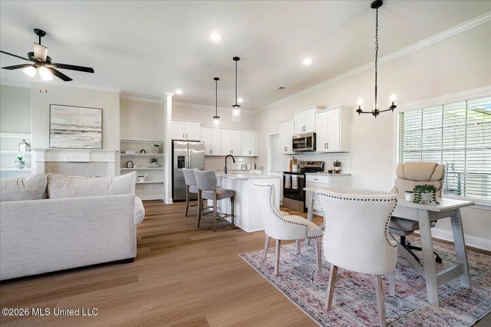2294 Scott Mdws Lane Hernando, MS 38632