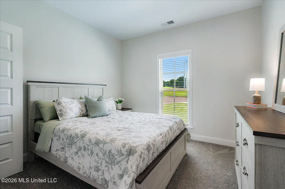 2294 Scott Mdws Lane Hernando, MS 38632