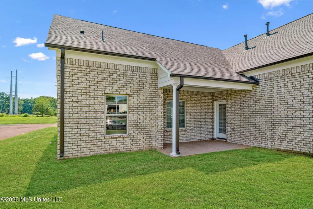2294 Scott Mdws Lane Hernando, MS 38632