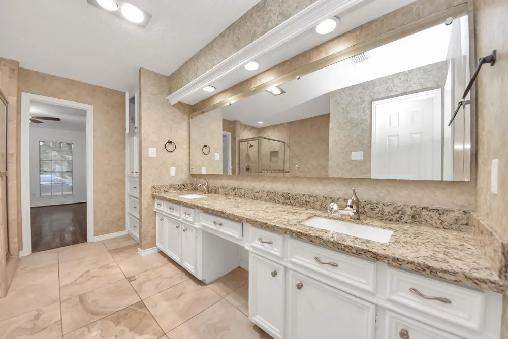 12463 Oak Park Drive Houston, TX 77070