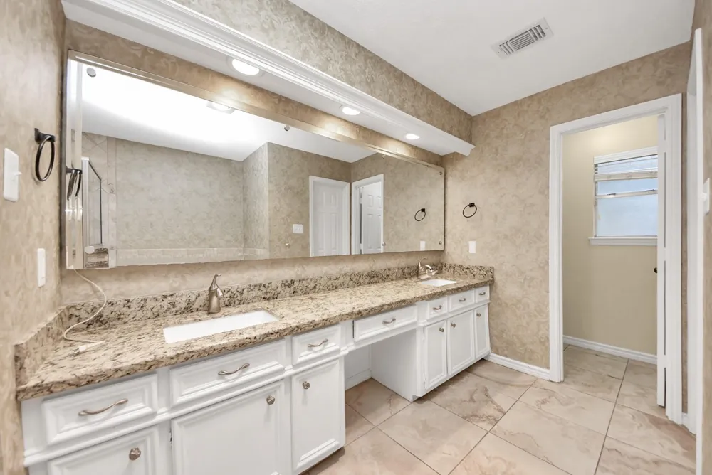 12463 Oak Park Drive Houston, TX 77070
