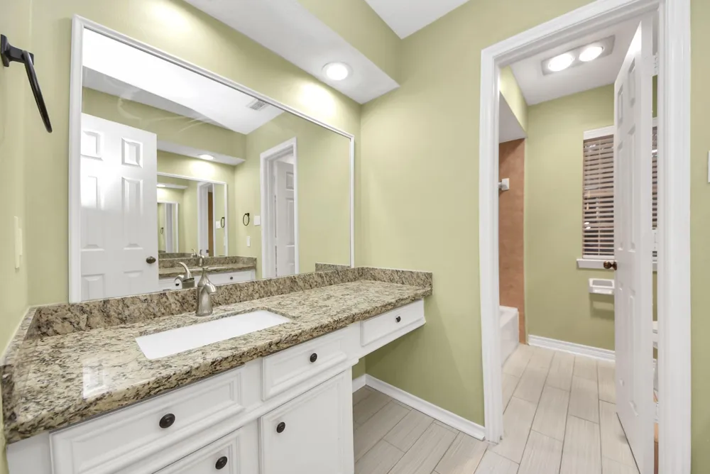 12463 Oak Park Drive Houston, TX 77070