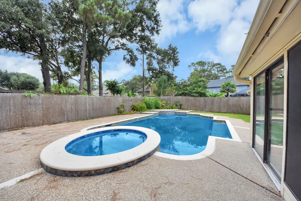 12463 Oak Park Drive Houston, TX 77070