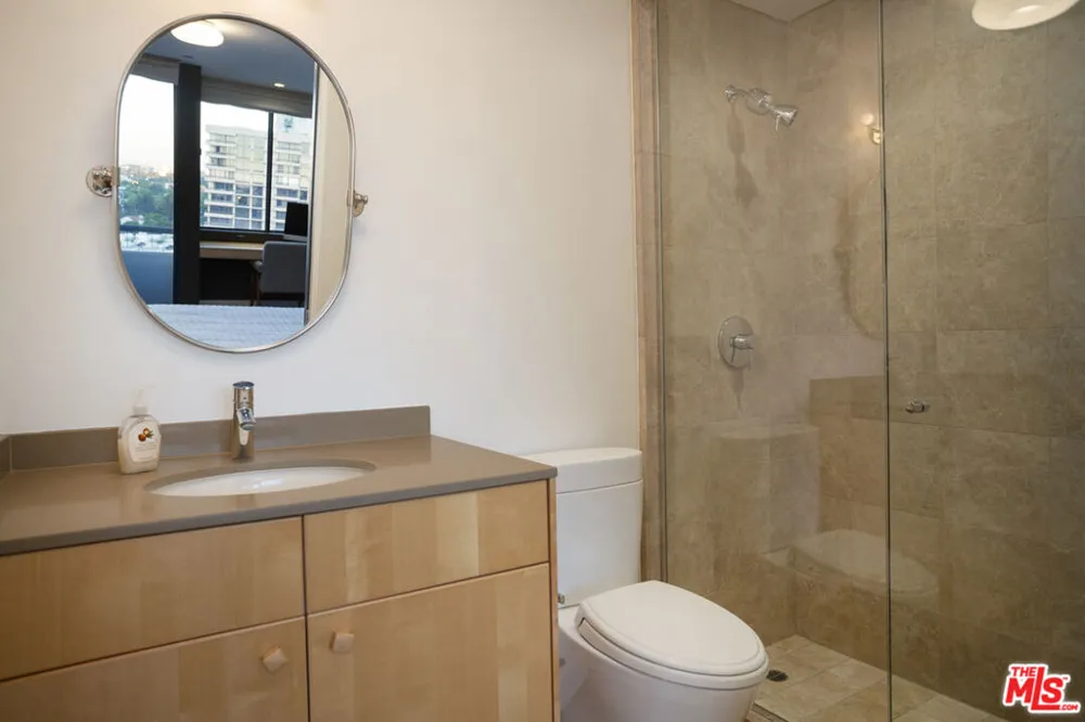 10660 Wilshire Boulevard #1207 Los Angeles, CA 90024