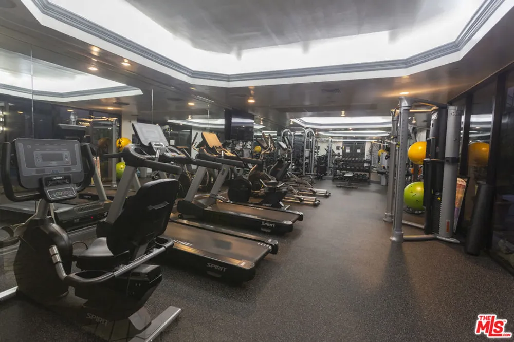 10660 Wilshire Boulevard #1207 Los Angeles, CA 90024
