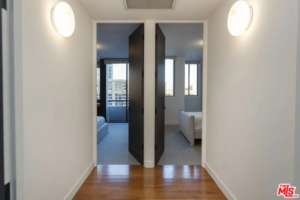 10660 Wilshire Boulevard #1207 Los Angeles, CA 90024