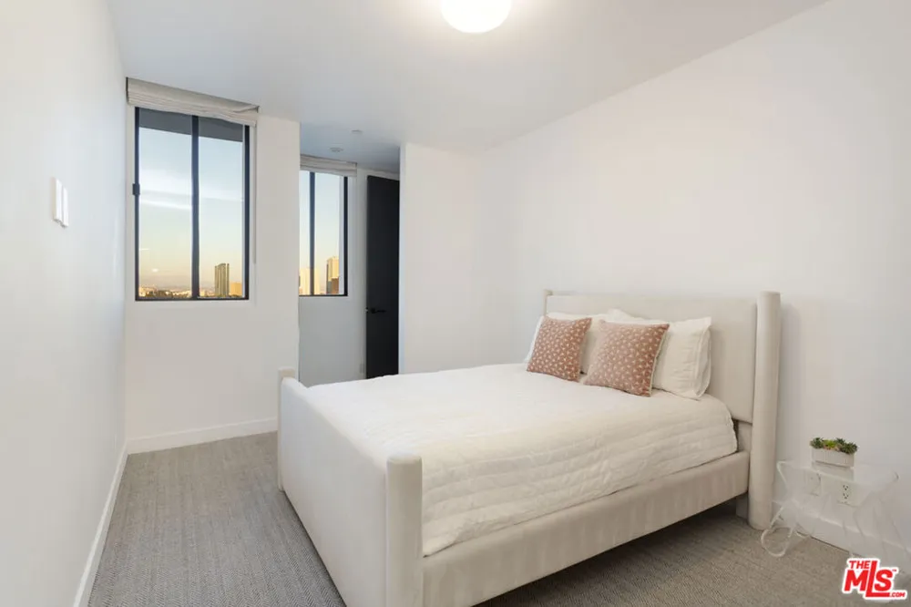 10660 Wilshire Boulevard #1207 Los Angeles, CA 90024