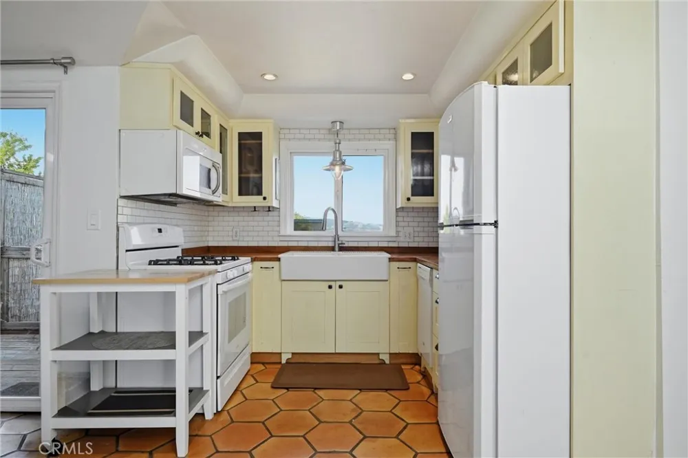 2230 Ashe Lakeport, CA 95453
