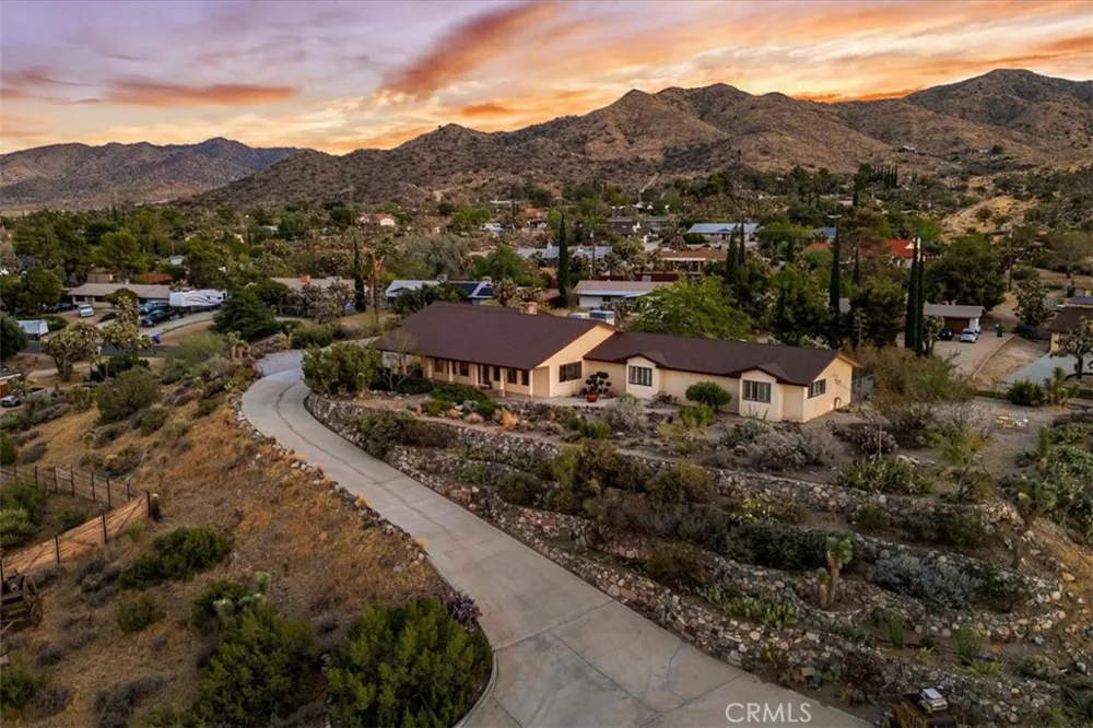 56583 Free Gold Drive Yucca Valley, CA 92284