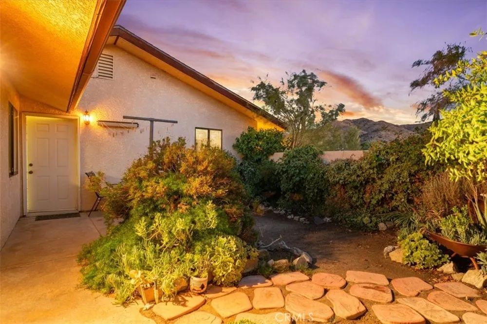 56583 Free Gold Drive Yucca Valley, CA 92284