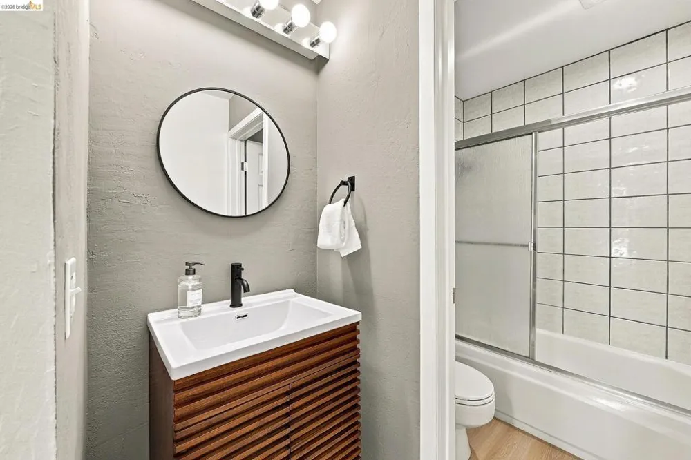 507 Wickson Ave #101 Oakland, CA 94610