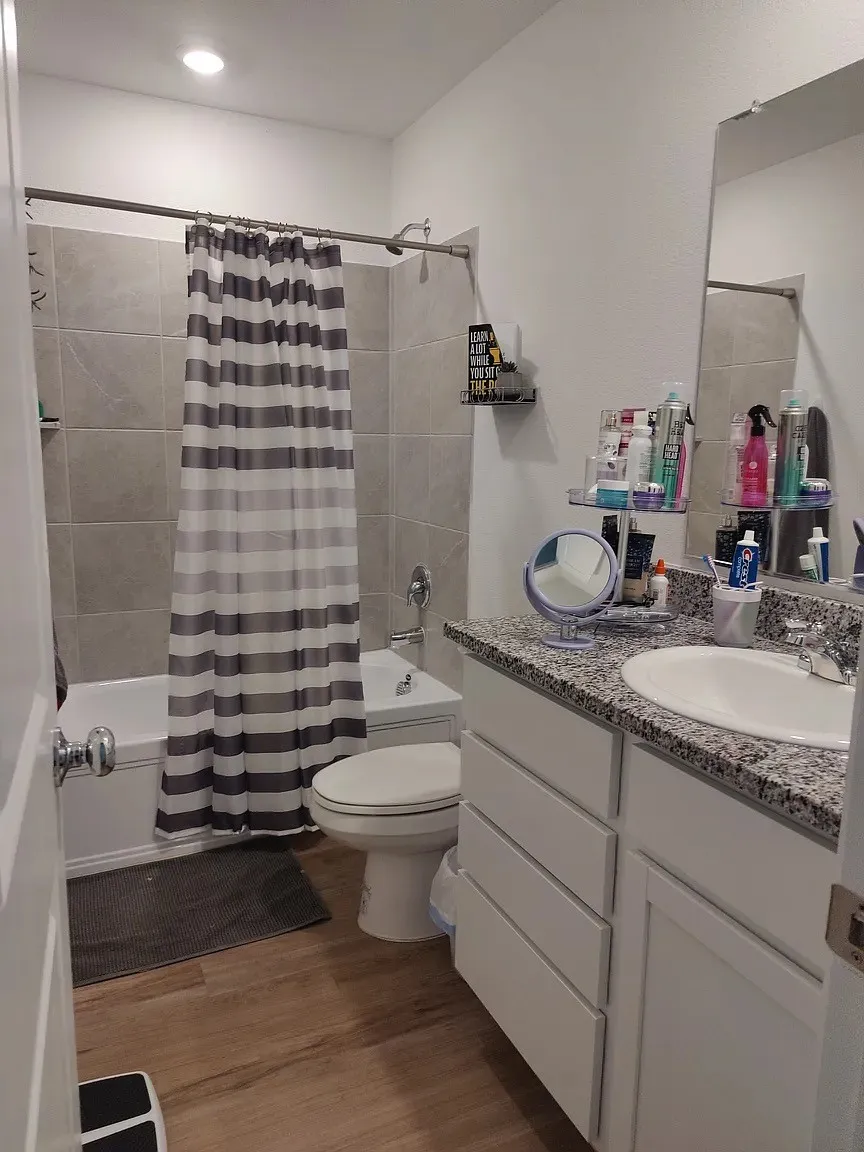 460 Whistlestop Way Ferris, TX 75125