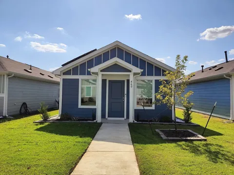 460 Whistlestop Way