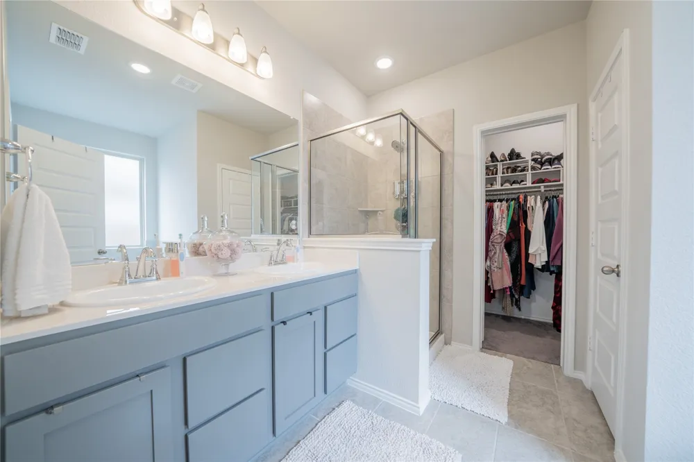 1304 Coyote Ridge Aubrey, TX 76227