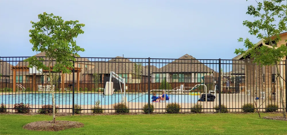 1304 Coyote Ridge Aubrey, TX 76227