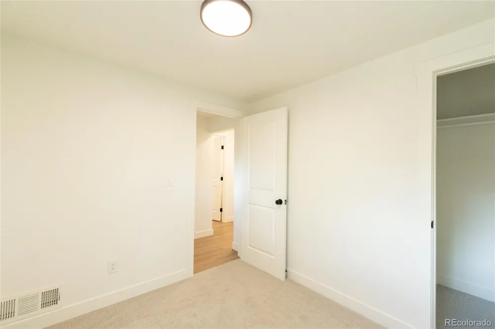 1073 S Raleigh Street Denver, CO 80219