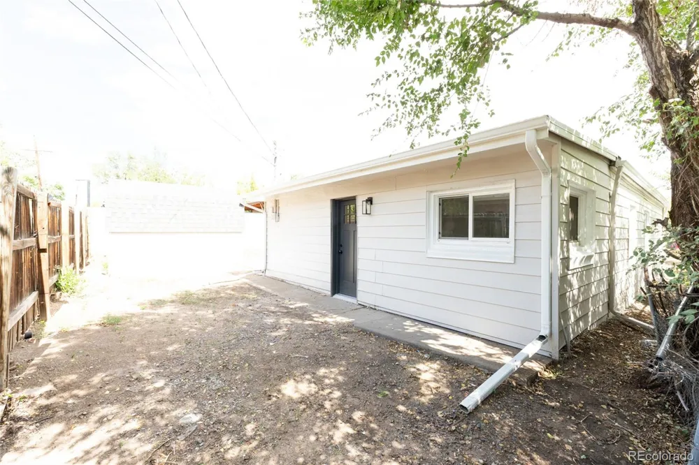 1073 S Raleigh Street Denver, CO 80219