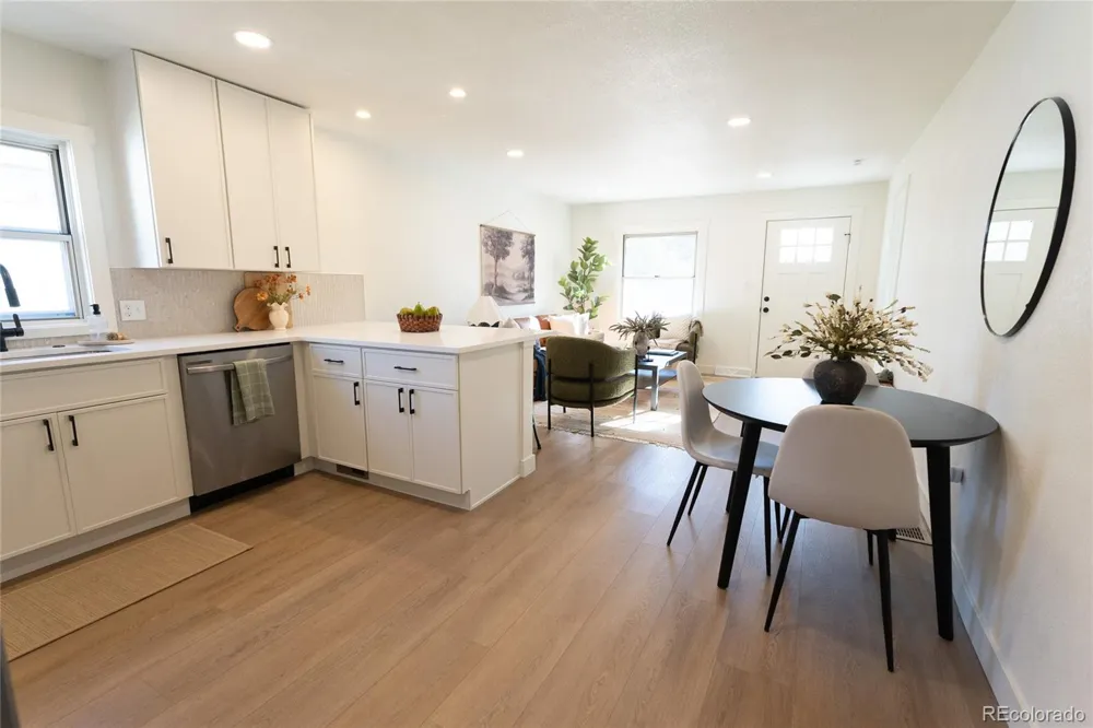 1073 S Raleigh Street Denver, CO 80219