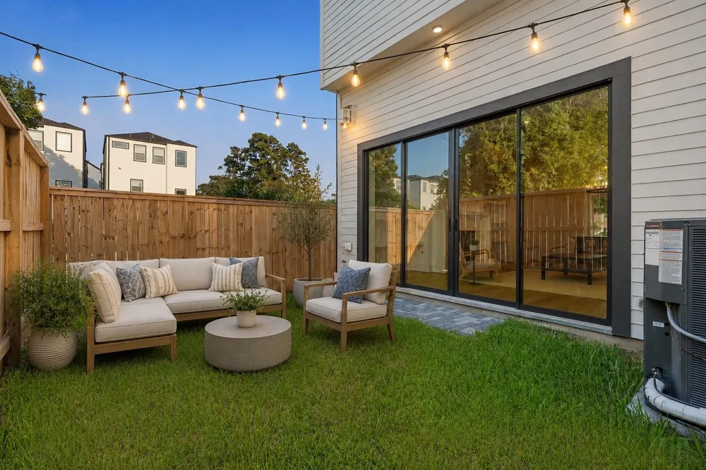 5312 Wembley Downs Dr Houston, TX 77091