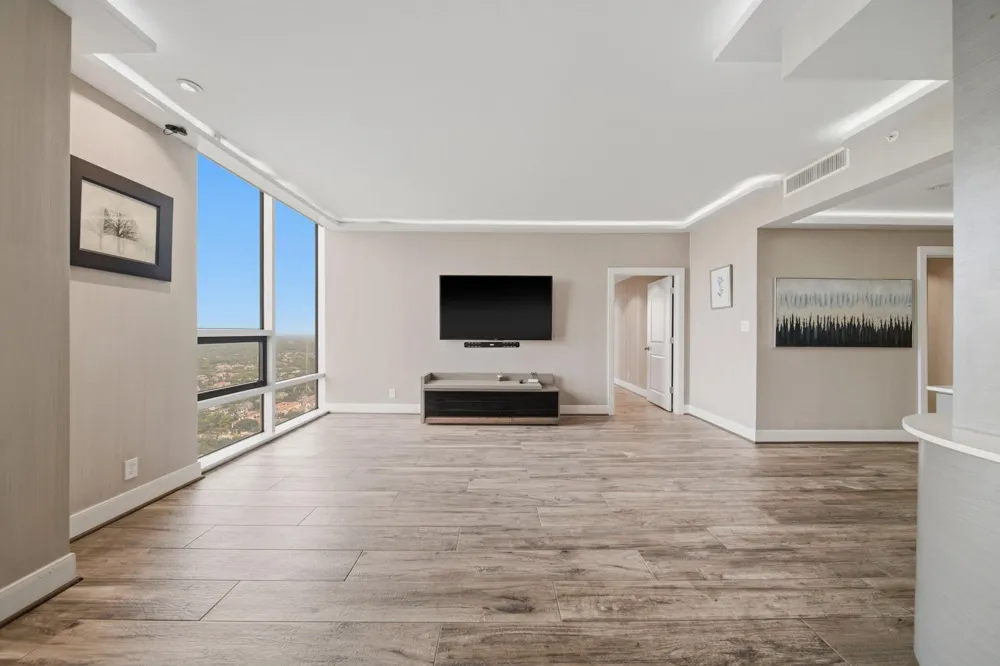 5100 San Felipe Street #374E Houston, TX 77056