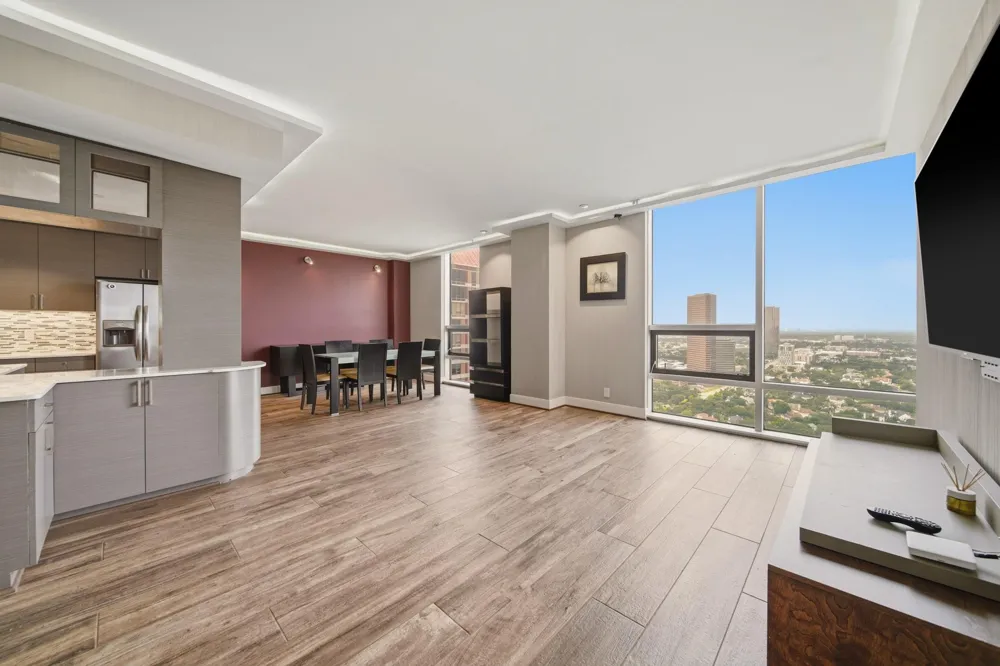 5100 San Felipe Street #374E Houston, TX 77056