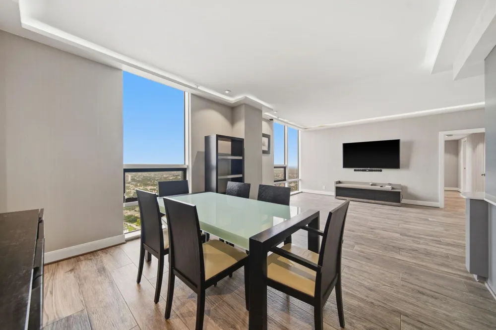 5100 San Felipe Street #374E Houston, TX 77056