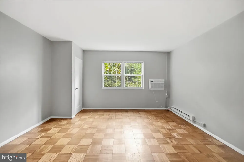 1716 PRESTON ROAD Alexandria, VA 22302
