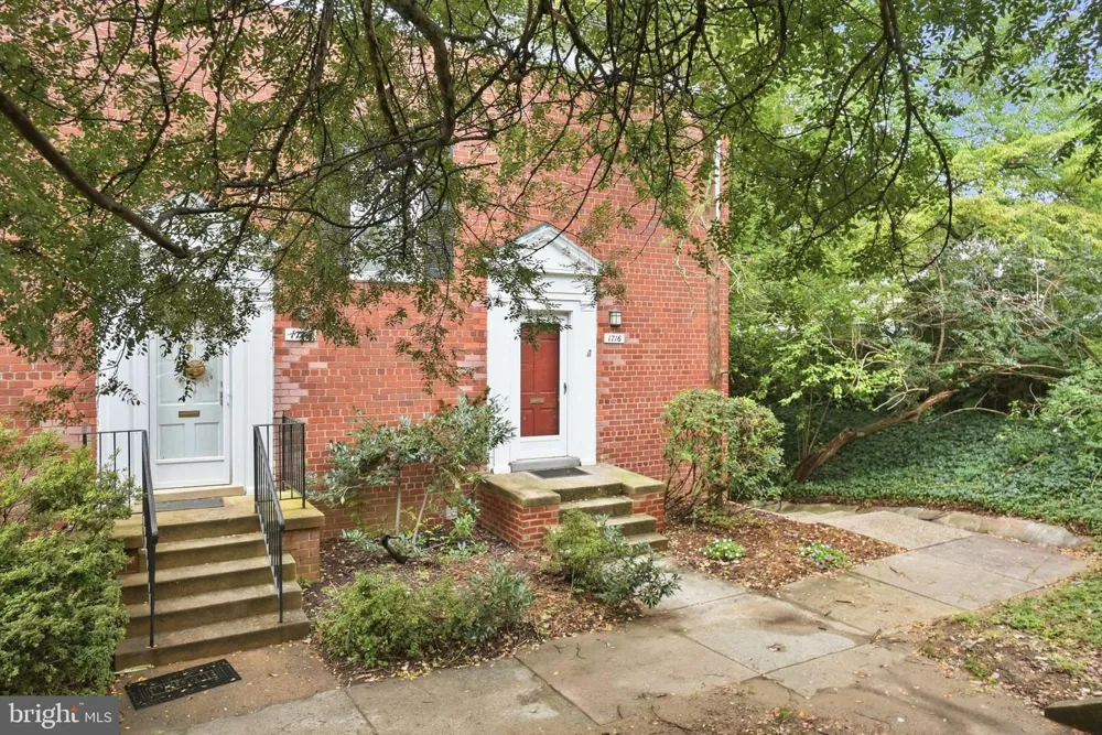 1716 PRESTON ROAD Alexandria, VA 22302