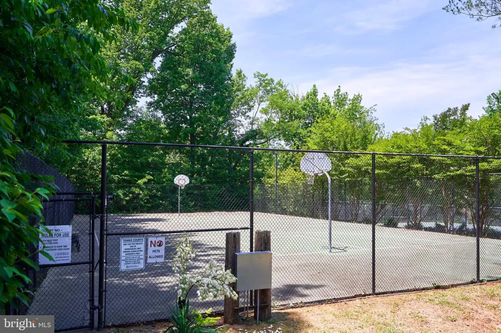 1716 PRESTON ROAD Alexandria, VA 22302