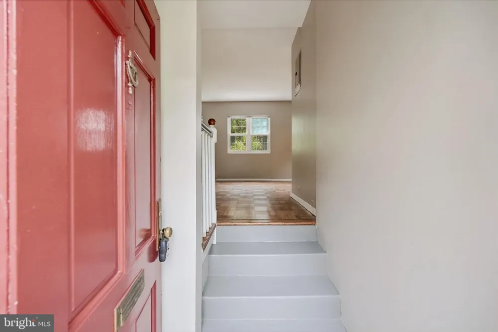 1716 PRESTON ROAD Alexandria, VA 22302