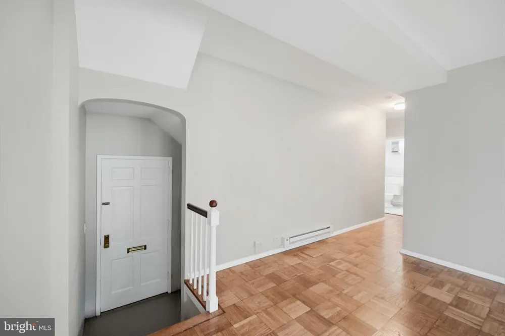 1716 PRESTON ROAD Alexandria, VA 22302