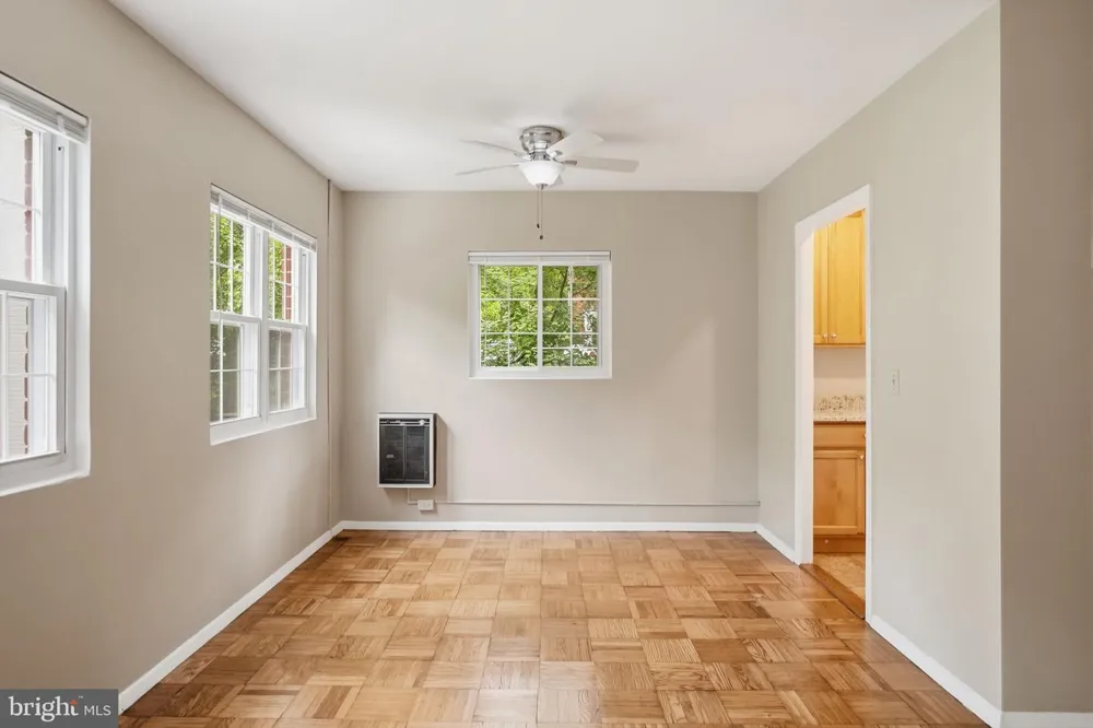 1716 PRESTON ROAD Alexandria, VA 22302