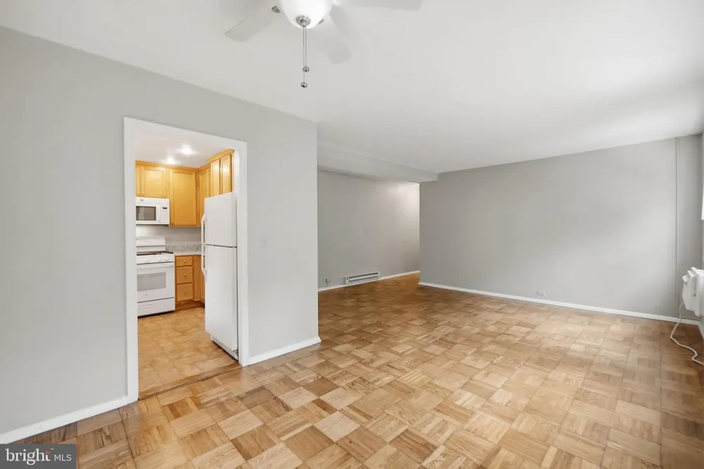 1716 PRESTON ROAD Alexandria, VA 22302