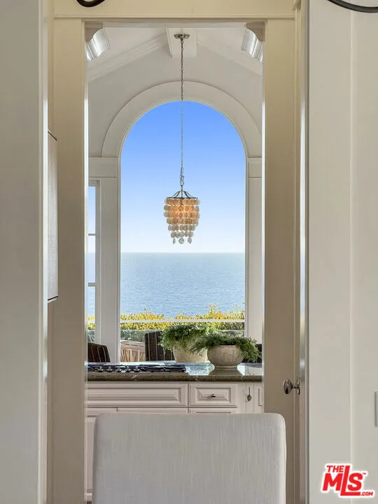 7335 Birdview Avenue Malibu, CA 90265
