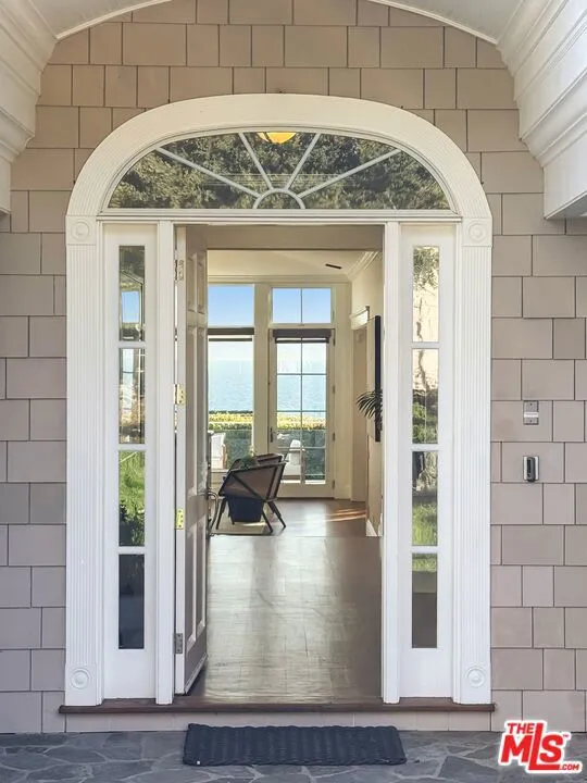 7335 Birdview Avenue Malibu, CA 90265