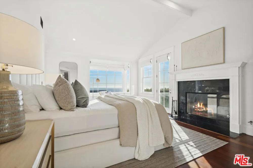 7335 Birdview Avenue Malibu, CA 90265