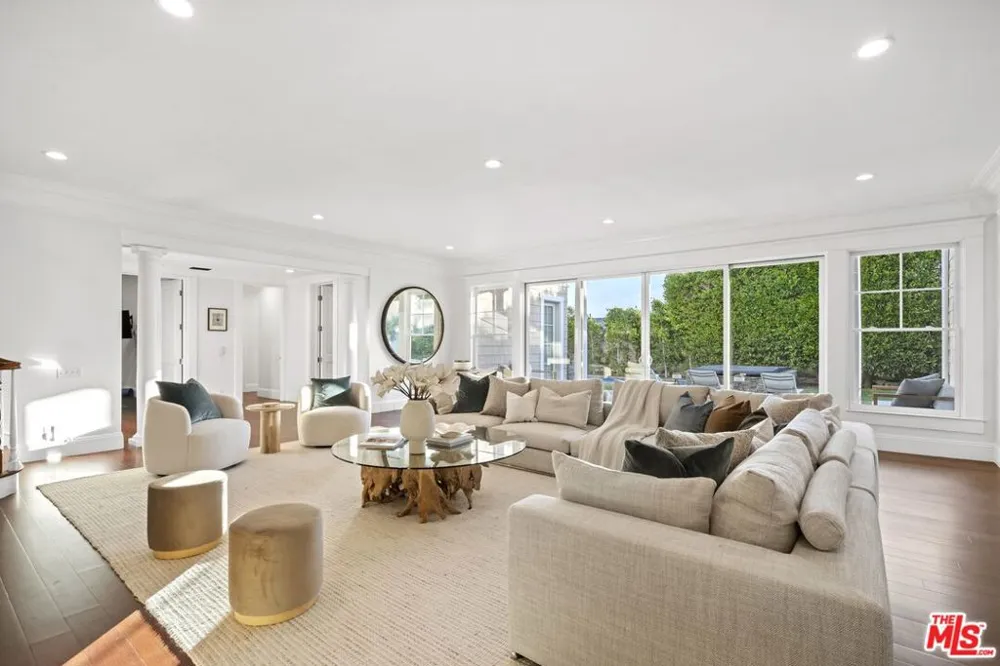 7335 Birdview Avenue Malibu, CA 90265