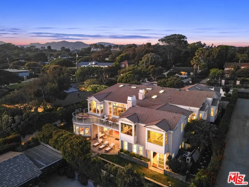 7335 Birdview Avenue Malibu, CA 90265