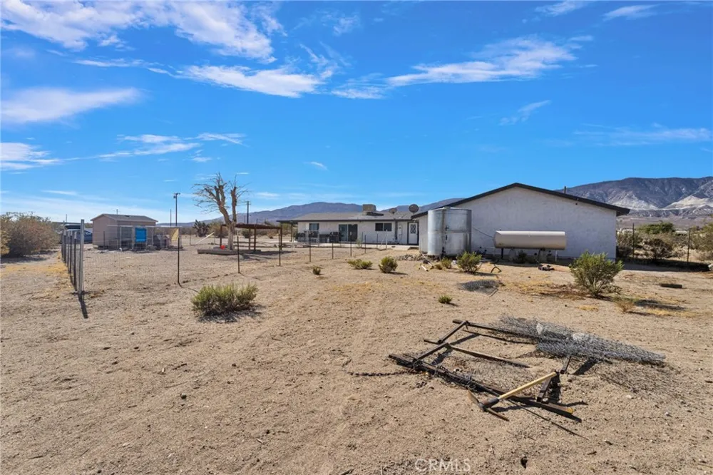 36368 Cochise Lucerne Valley, CA 92356